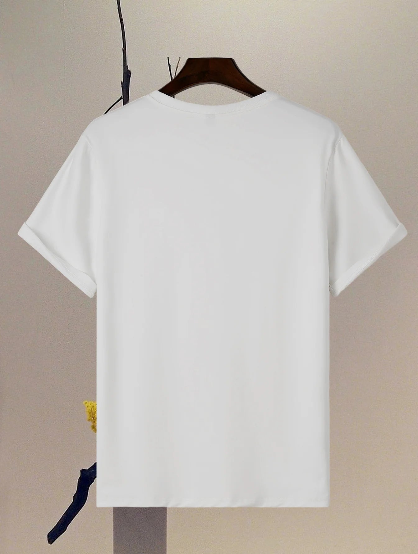 Men's Minimalist Round Neck T-Shirt