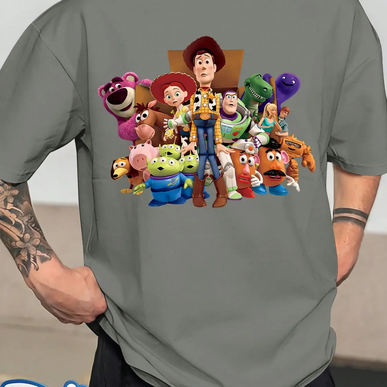 Men's Minimalist Round Neck T-Shirt