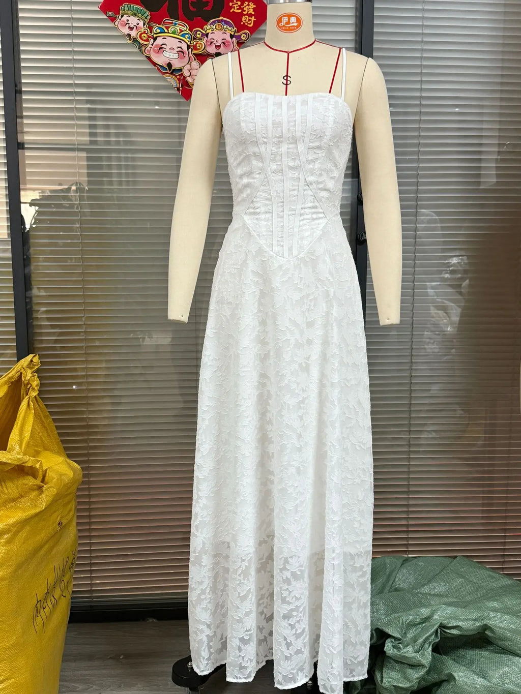 Women's Floral Lace Backless Ball Gown